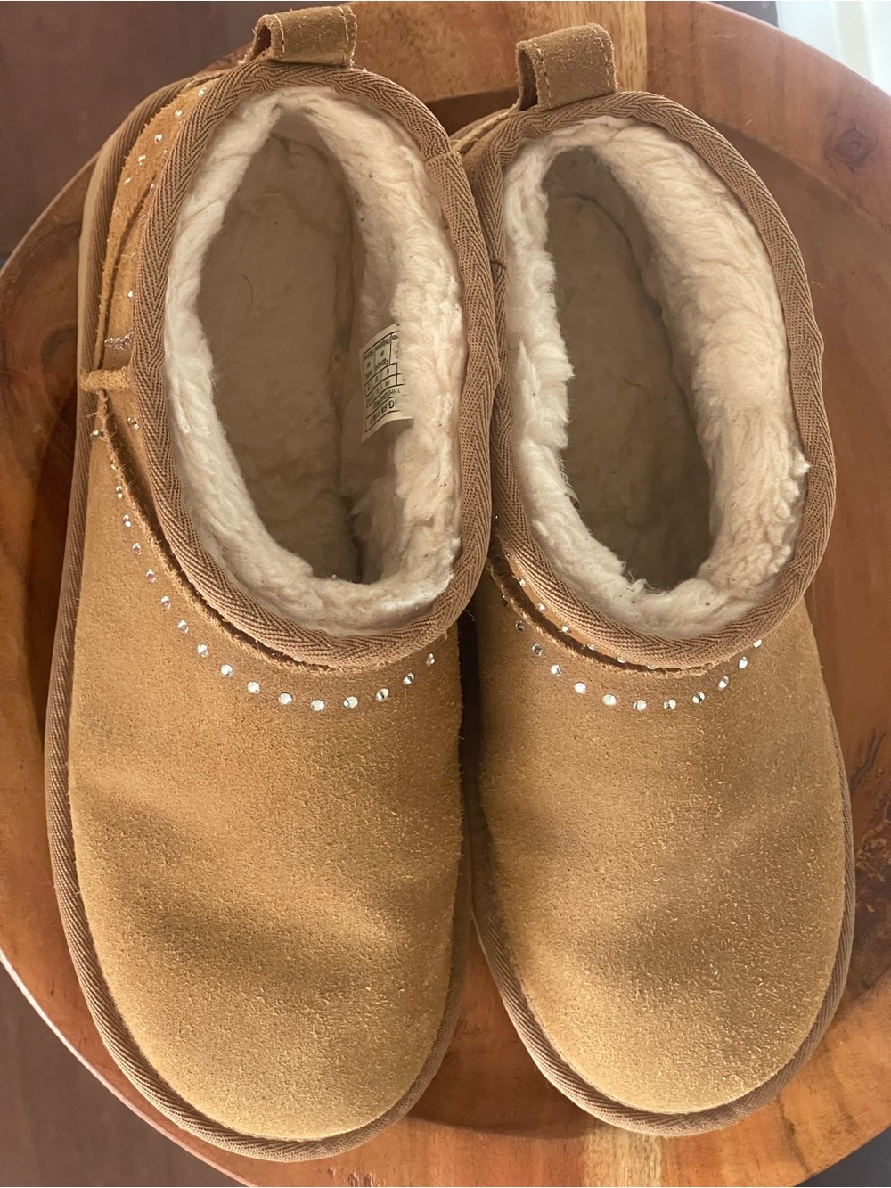 UGG CLASSIC ULTRAMINI BLING chestnut suede w/ Swarovski Crystals. Size 8 - Picture 10 of 15